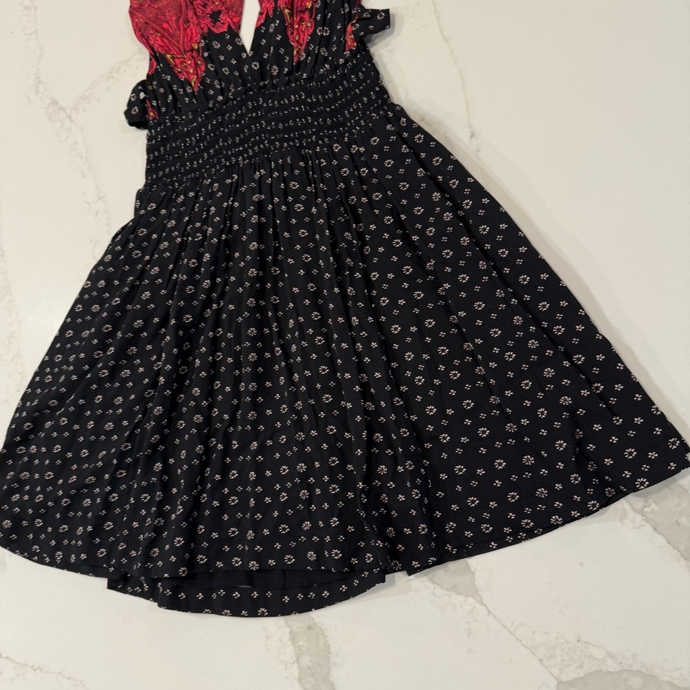 Free People Walking Through My Dreams Mini Dress Women’s Medium Black/Red Floral - Picture 5 of 12